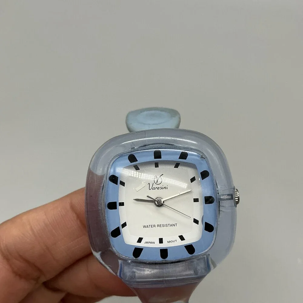 Varesini Womens Watch 35mm Blue Plastic Bangle Water Resistant New Battery 6